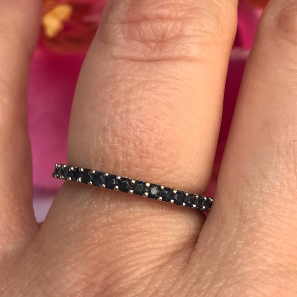 Jewelry - 14k solid white gold blue sapphire band size 6